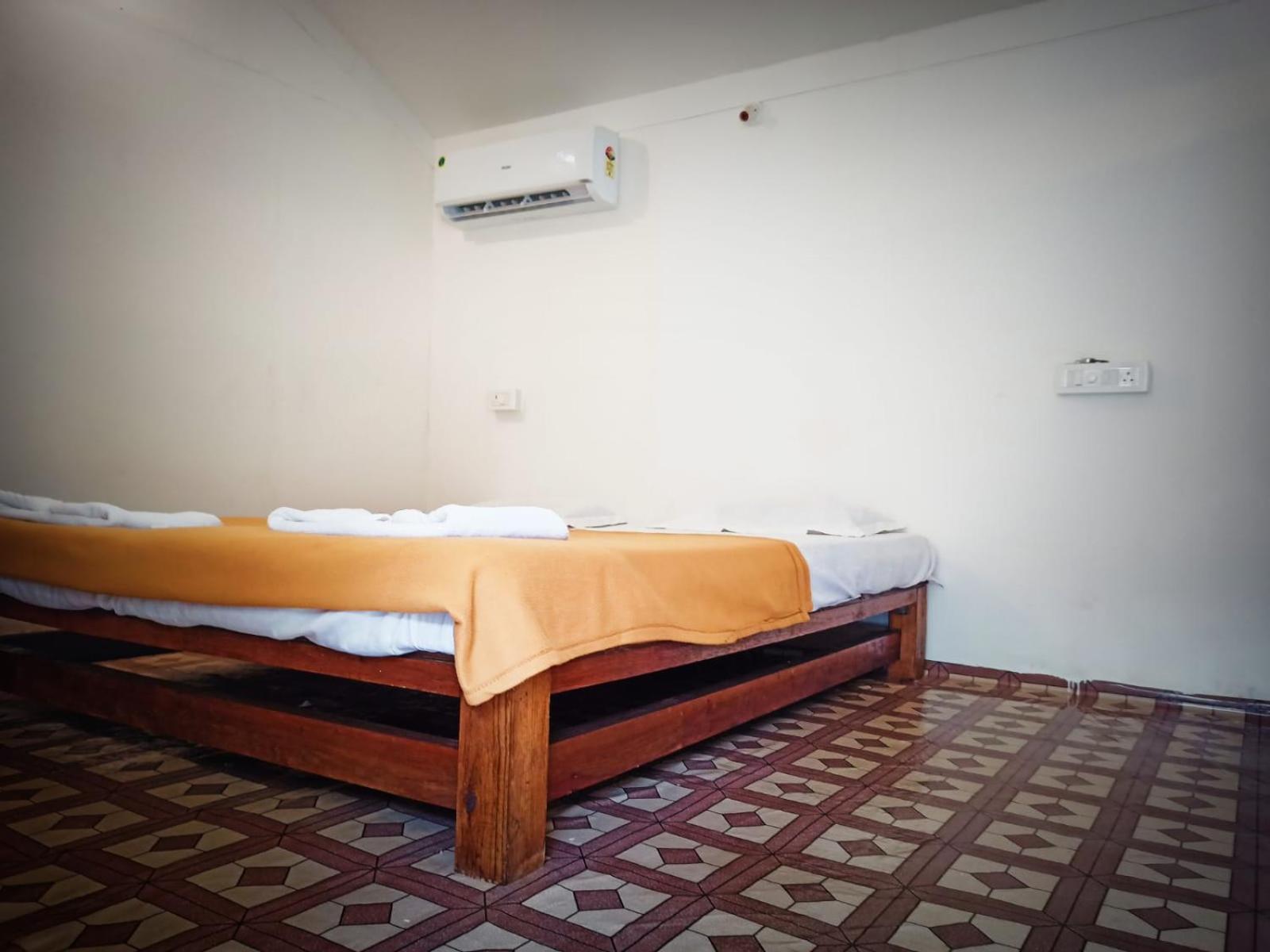 Baywatch Beach Resort Patnem كِناكونا المظهر الخارجي الصورة