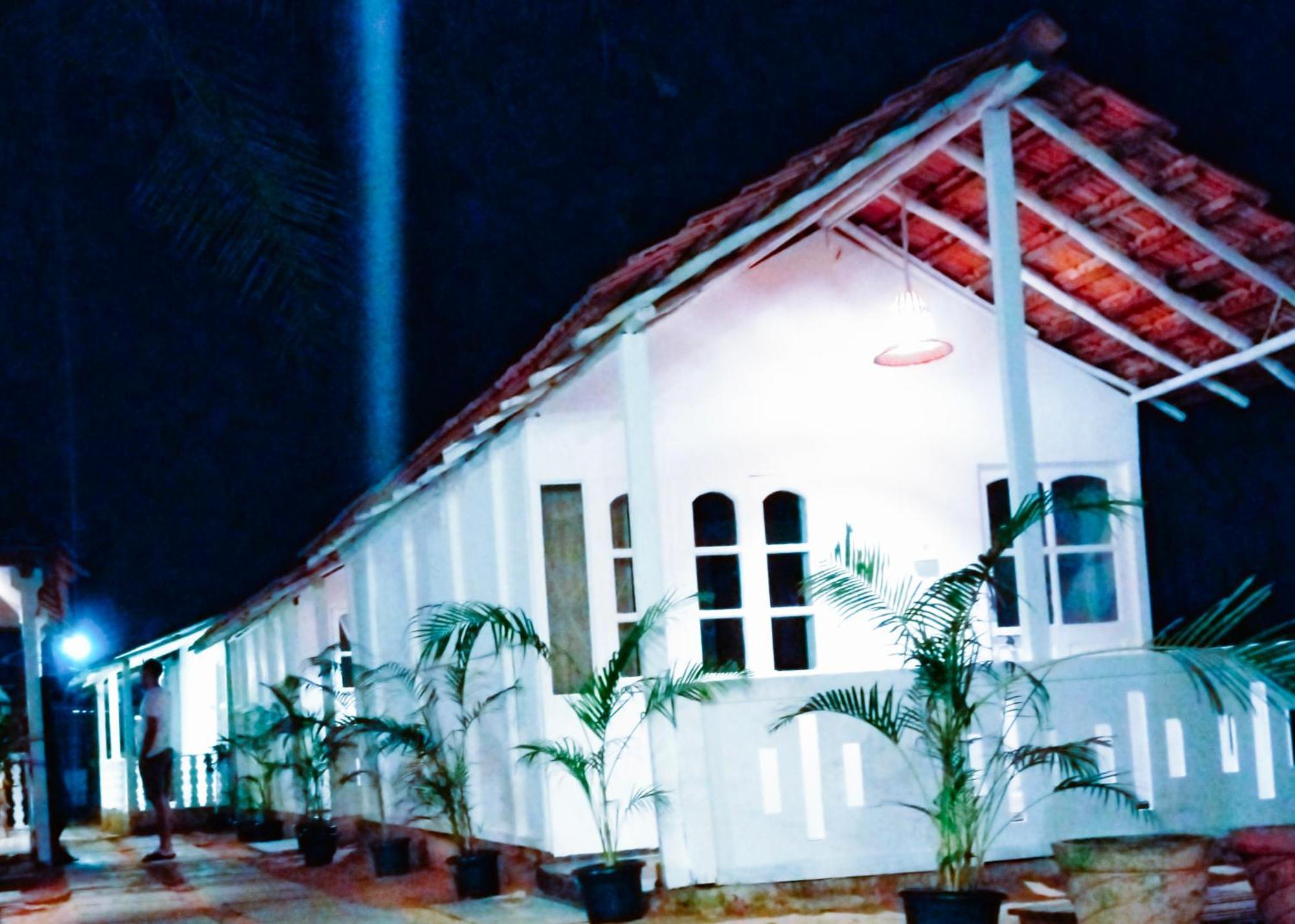 Baywatch Beach Resort Patnem كِناكونا الغرفة الصورة